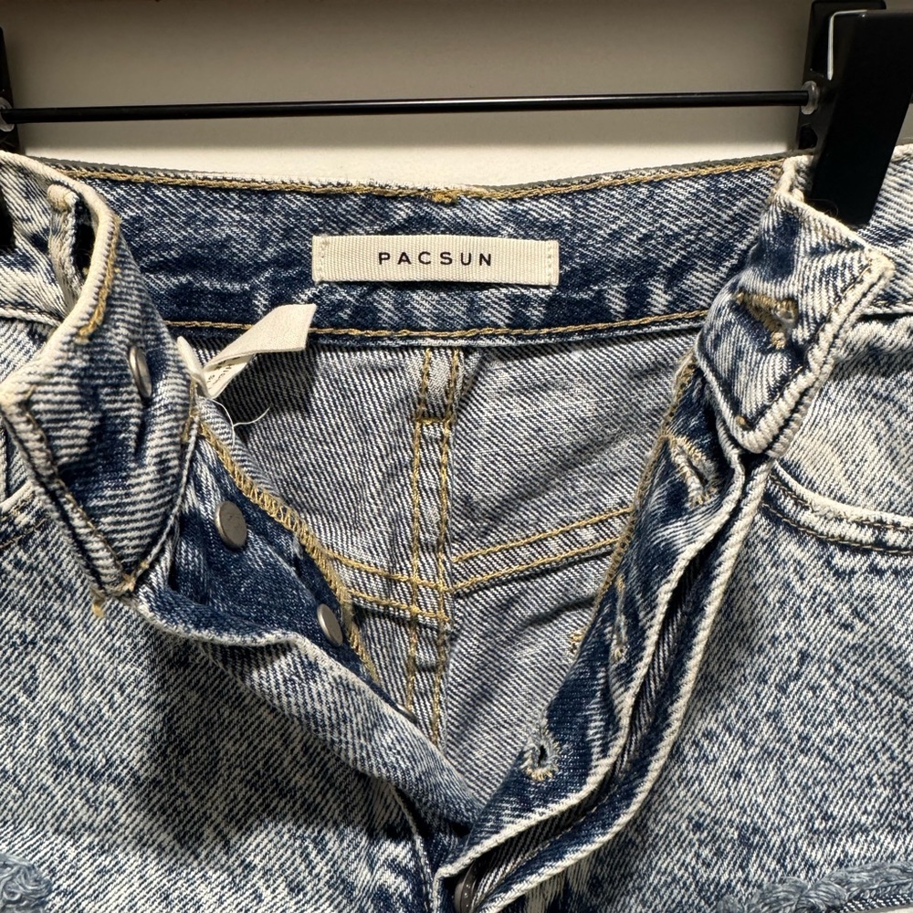 PacSun Light Blue Distressed Jean Shorts - Picture 4 of 4